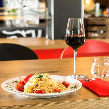 Ibis Muenchen Airport Sued 4* Χαλμπεργκμόος