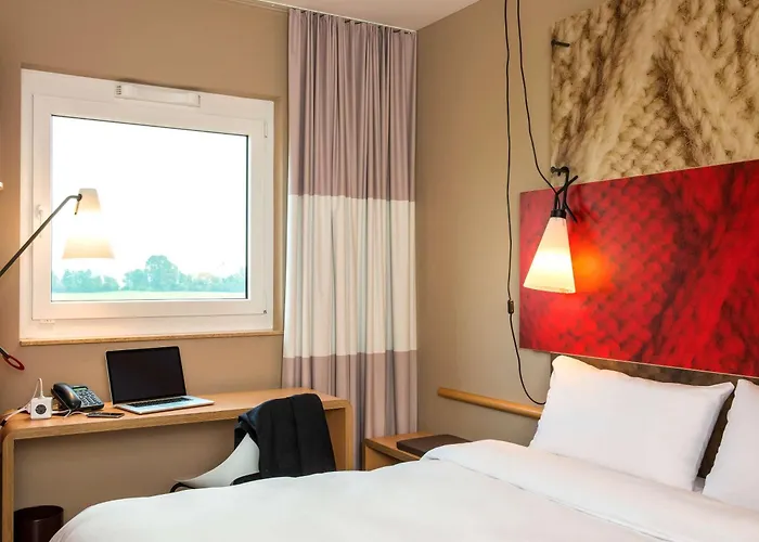 Ibis Muenchen Airport Sued מלון