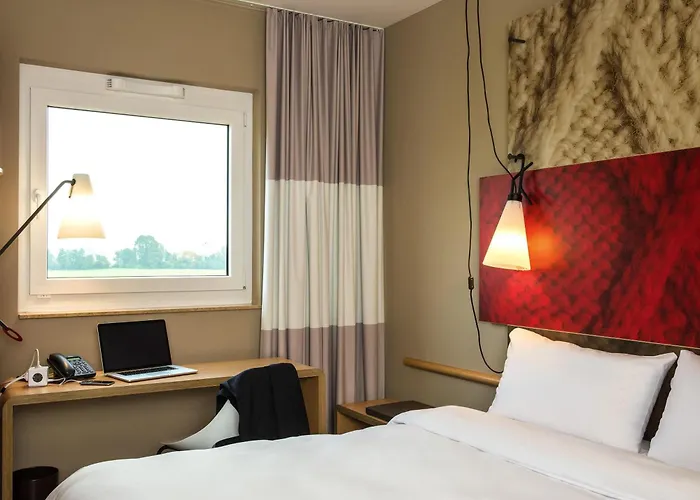 Ibis Muenchen Airport Sued 3*