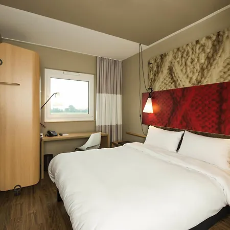 Ibis Muenchen Airport Sued 호텔 4*